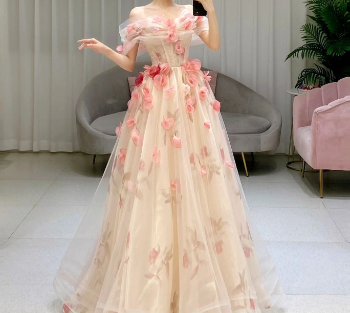 Champagne A-Line Strapless 3D Floral Tulle Long Prom Dresses TP1610