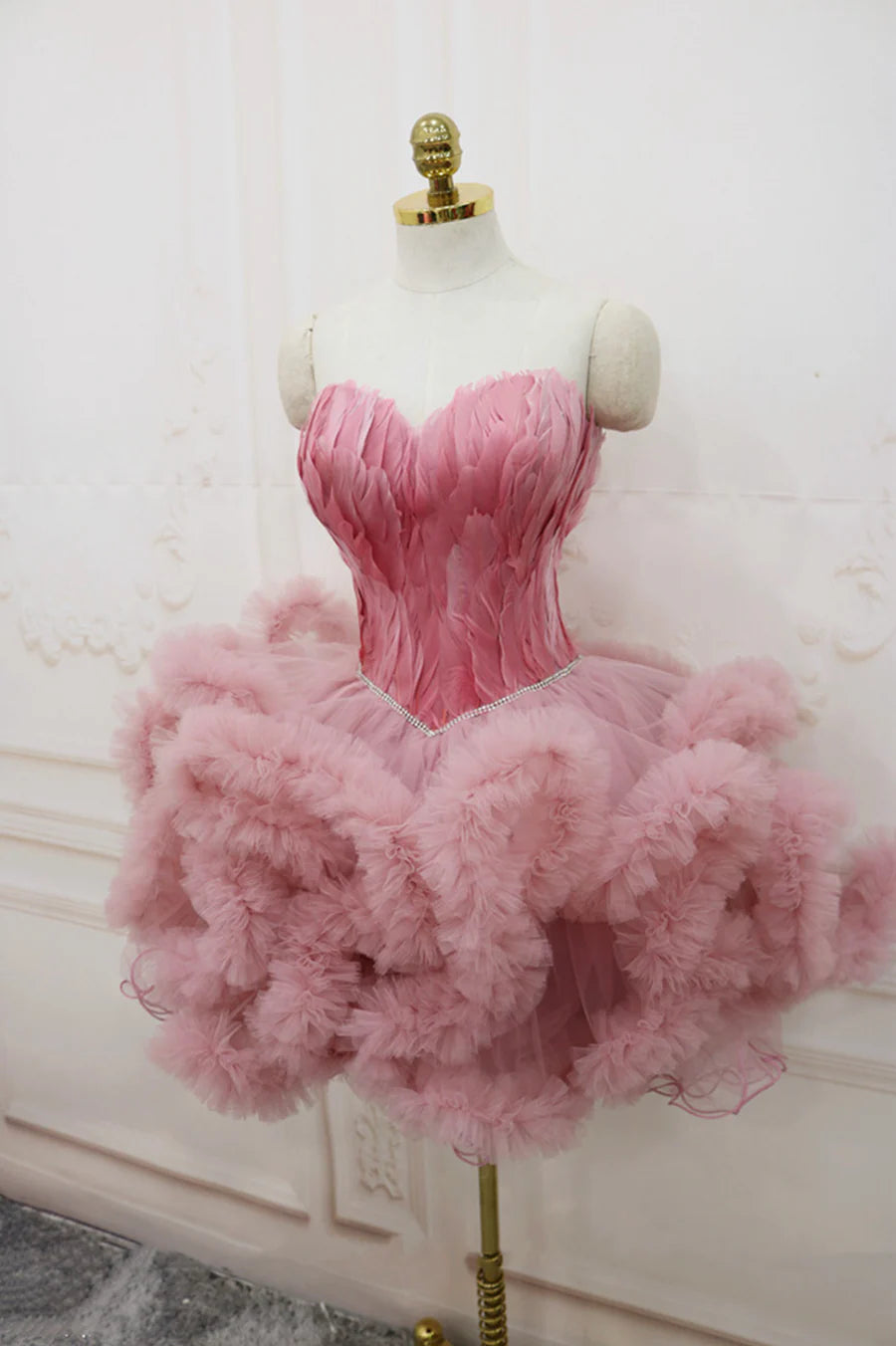 Pink Sweetheart Neck Short Prom Dress, A Line Party Dress with Feather TP570